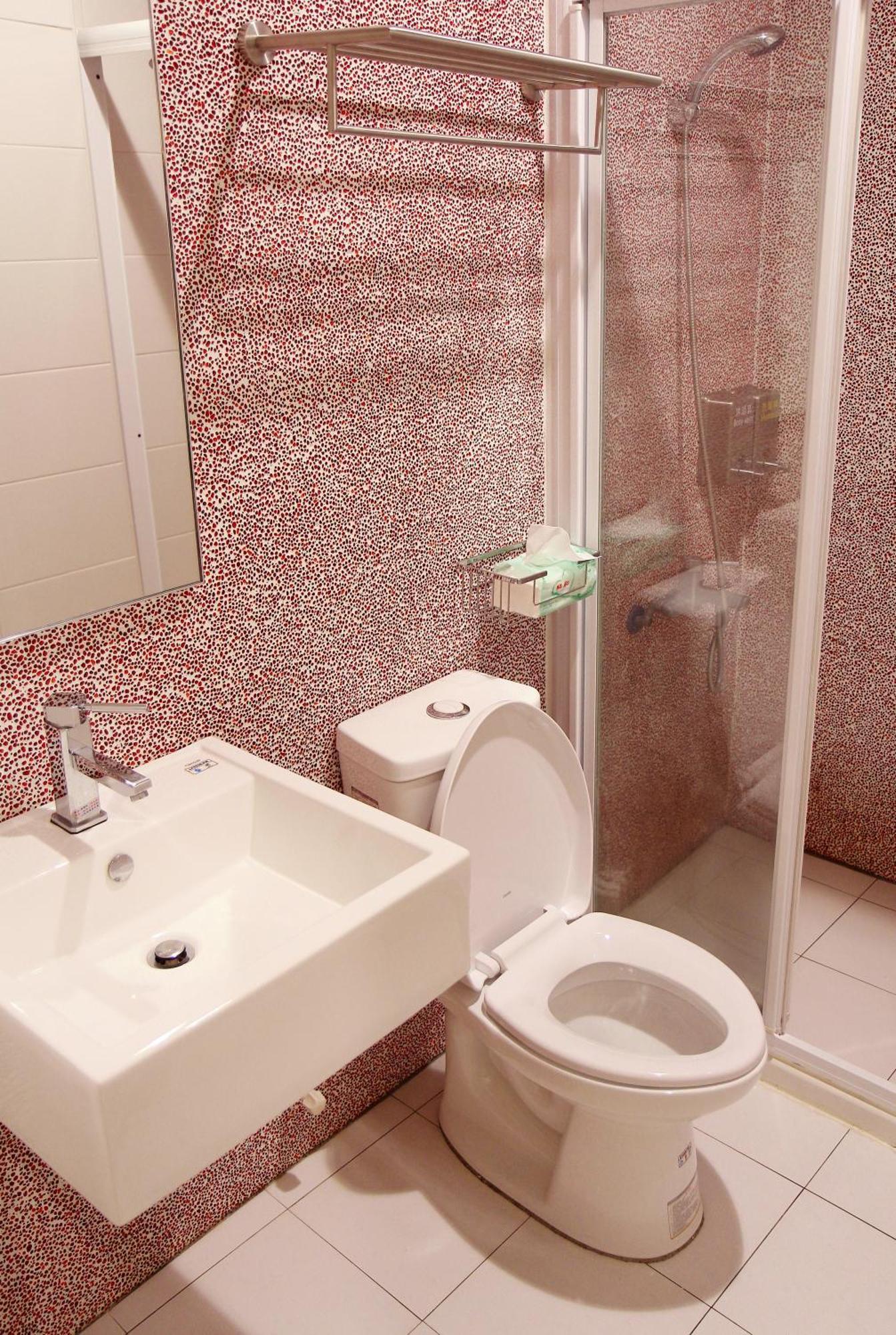Knock Knock Hostel Каосюн Екстериор снимка